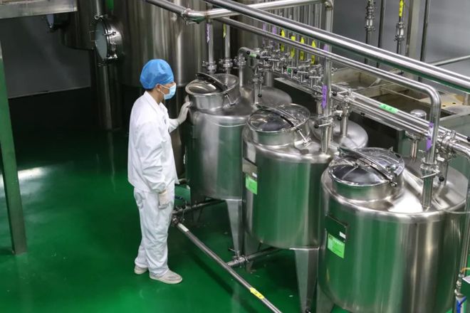 【精彩哈密】“洞穿東天山 天塹變通途”東天山隧道工程建設(shè)系列報道之五《路通人和 共譜發(fā)展新篇章》